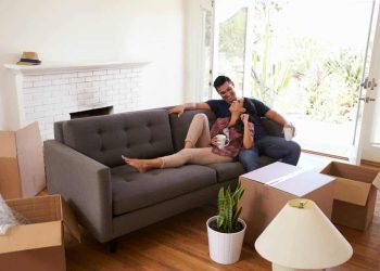 10 Things to Consider as Newly Wed Home Buyers