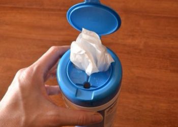 6 DIY Plastic Bag Holder Ideas Using Upcycled Containers