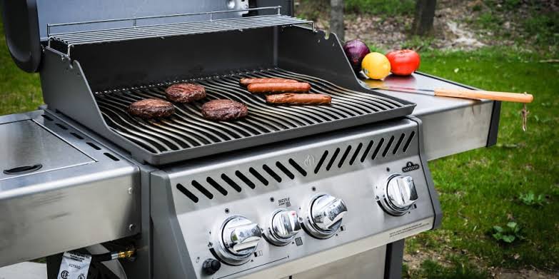How Long Do Gas Grills Usually Lasts?