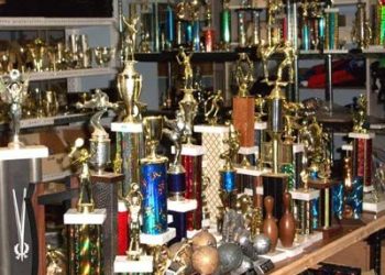 How to Declutter: Old Trophies, Medals, and Awards (How to donate & Recycle)