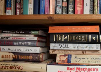 Top 10 Places Where You Can Sell Your Books for Cash