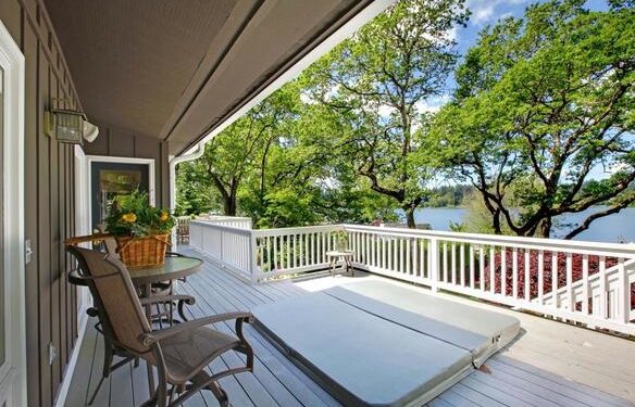 Unlocking Outdoor Bliss: The Pros of a Newly Built Patio and Deck
