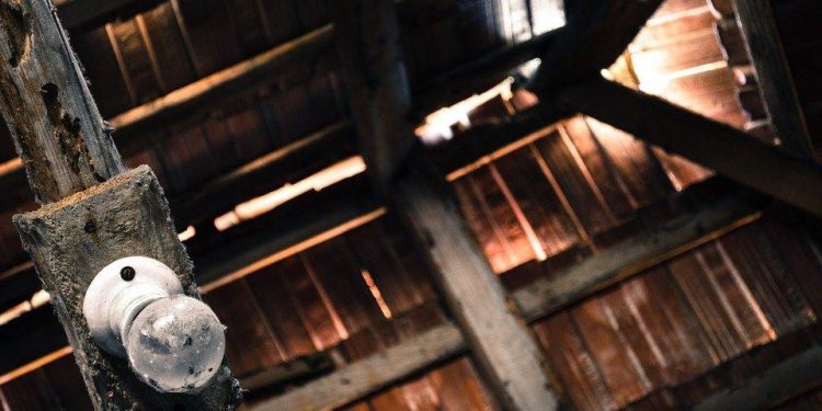 Attic, Pise, Old Attic, Tile, Suu Kyi Was Eating