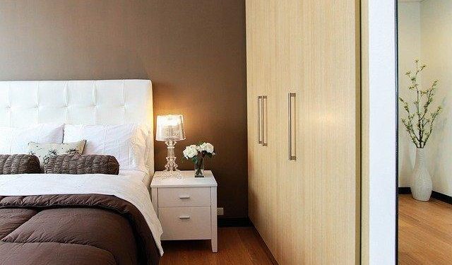 C:\Users\Kellie\Downloads\bed-1839184_640 (1).jpg
