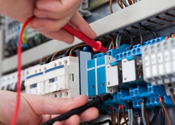 Why hiring a licensed electrician for your home makes sense?