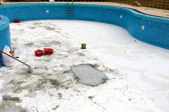 swimming Pool" photos, royalty-free images, graphics, vectors & videos | Adobe Stock