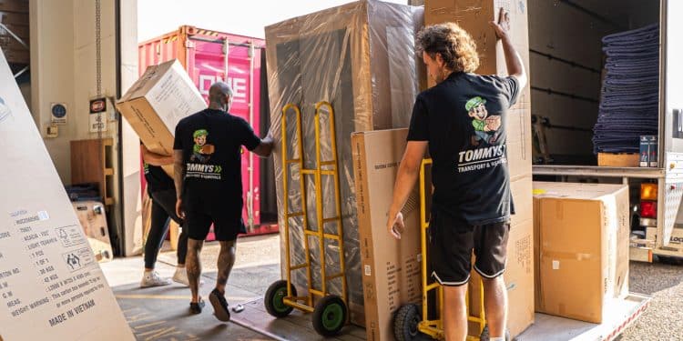 How to Choose the Right Removalists for a Stress-Free Home Move